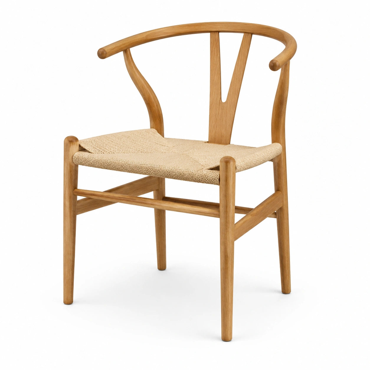Chaise en bois avec assise en corde de fibres naturelles